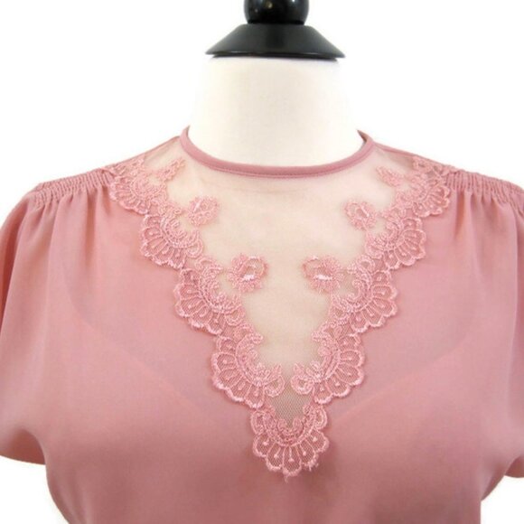 Vintage 80s Pink Peplum Dress Victorian Inspired Lace Crepe Nu-Mode - Picture 2 of 5